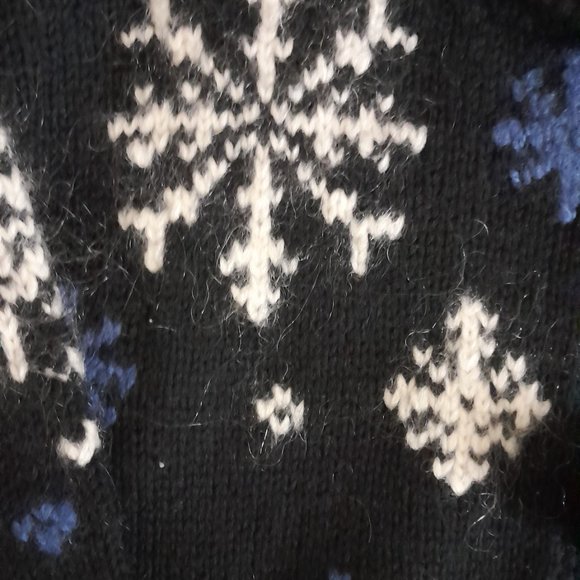 Vintage SnowFlake Zipper Up Wool Sweater - Picture 4 of 9